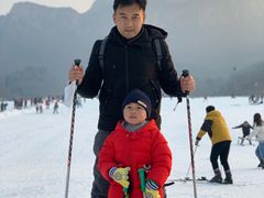 -济南卧虎山滑雪场