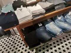-Hollister(天环广场店)