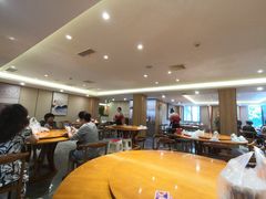 大堂-有红鸡毛店·川菜(建设路店)