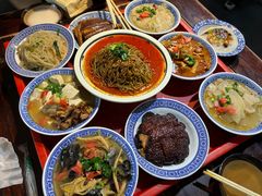 -蓝田九大碗民俗食府(蓝田店)