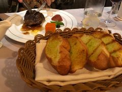 餐前面包-戈雅法餐厅(世界城广场店)