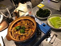 -龙巢盱眙龙虾·牛蛙·烧烤宵夜(八卦岭店)
