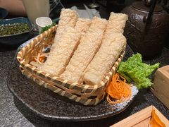 炸响铃-湊湊火锅·茶憩(打浦桥日月光店)