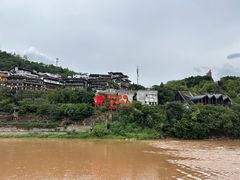-茅台镇网红溶洞餐厅·茅帮菜馆