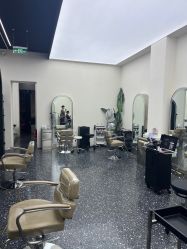 -Hair Co.一间沙龙
