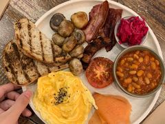 -FLOVIE FLORIST CAFE