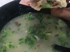 -张满意驴肉火烧(西四店)