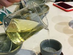-乜都得港式茶楼(天贵路店)