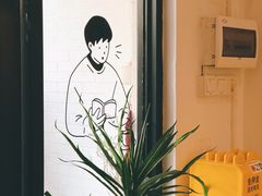 -彳亍咖啡·这里(水湾路店)