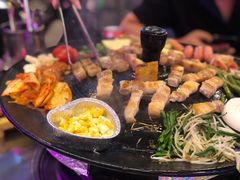 -豚豚家돈돈가韩国锅盖烤肉(新北万达店)