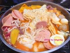 芝士牛肉火锅-辛明堂洞韩式芝士年糕火锅(万达店)