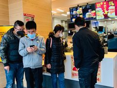 -麦当劳(中二横路店)
