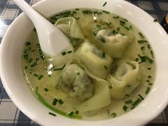 汤馄饨-潘国仙耳光馄饨(黄家阙路店)