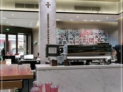 大堂-星巴克臻选(深圳龙华红山天虹店)