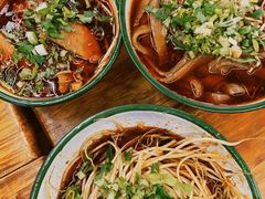 -拈签一笑黄牛肉辣卤串串