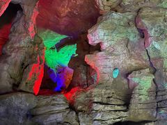 -泰安地下龙宫景区