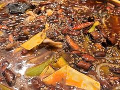 -鸿顺老铁锅美蛙鱼府(解放碑店)
