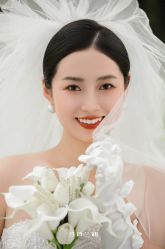 -莫兰迪婚纱摄影