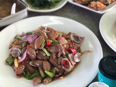 -四川小胡子海鲜(丁村万人海鲜广场店)