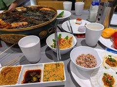 -山焱·炭火自助烤肉(周浦万达店)