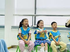-蓝话筒·少儿成人演讲口才·主持朗诵·戏剧表演(大华第一坊店)