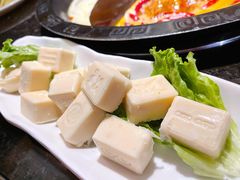 -三个四川人火锅(华联商厦店)