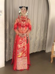 -艾米丽婚纱礼服