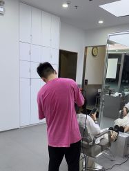 -首脑美发沙龙