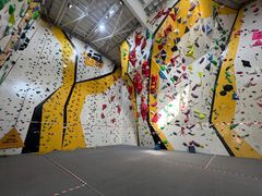 -问山MountQuest攀岩馆