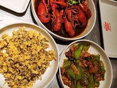 -龙巢盱眙龙虾·牛蛙·烧烤宵夜(八卦岭店)