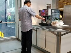 特色容器自取咖啡的人-宜家·瑞典风味餐厅(北京西红门店)