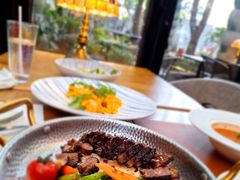 -Golden Lily河内巴黎法越料理餐厅(建国西路店)