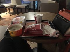 -肯德基(叠彩店)