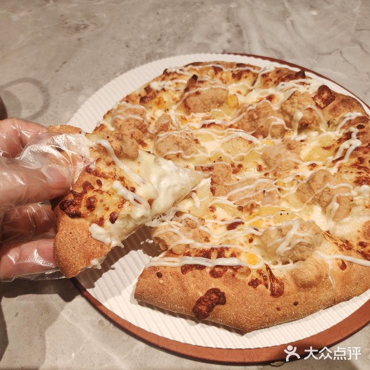 必胜客新品爆香大颗粒鸡披萨！诚意满满！！