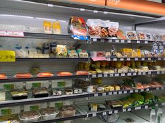-全家便利店(宜山路站店)