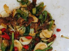 -湖南人家湘菜馆(镇江路店)