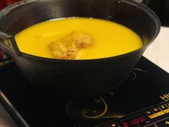 -鲜入围煮花胶鸡海鲜火锅