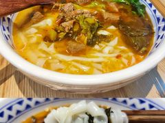 酸菜牛腩粉-三两粉(深圳福田地铁站店)