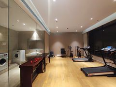 -铂逸梦秦酒店(横店梦幻谷店)