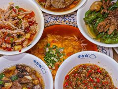 -李与白包子铺(桐梓林店)
