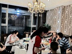 -盐帮食坊•小河帮川菜(四川师大店)