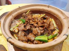 生啫牛舌-天宝食坊·啫啫煲大排档(西华路店)