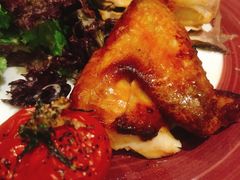 嫩烤整只法国春鸡-Golden Lily河内巴黎法越料理餐厅(建国西路店)