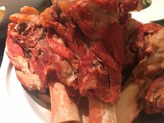 金牌酱棒骨-上关雪東北菜(中房金谊店)