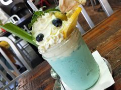 蓝精灵优格奶昔-MIKAKU(万达广场上海宝山店)