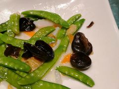 -老码头黑皮肘子锅包肉(赣水路店)