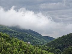 -平江沱龙峡漂流