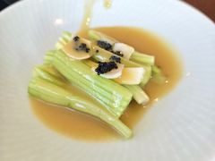 油醋汁水果芹-静之湖湖畔餐厅