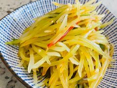 涼拌莴笋丝-T館·花园艺术餐厅