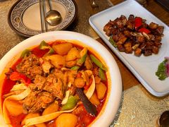 -迪拜杭州风味音乐餐厅(杭州首店 湖滨步行街店)
